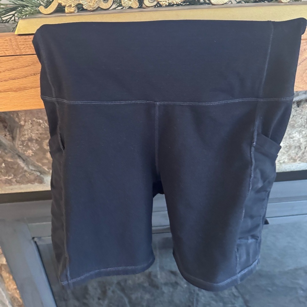 Fabletics Biker Shorts with Pockets